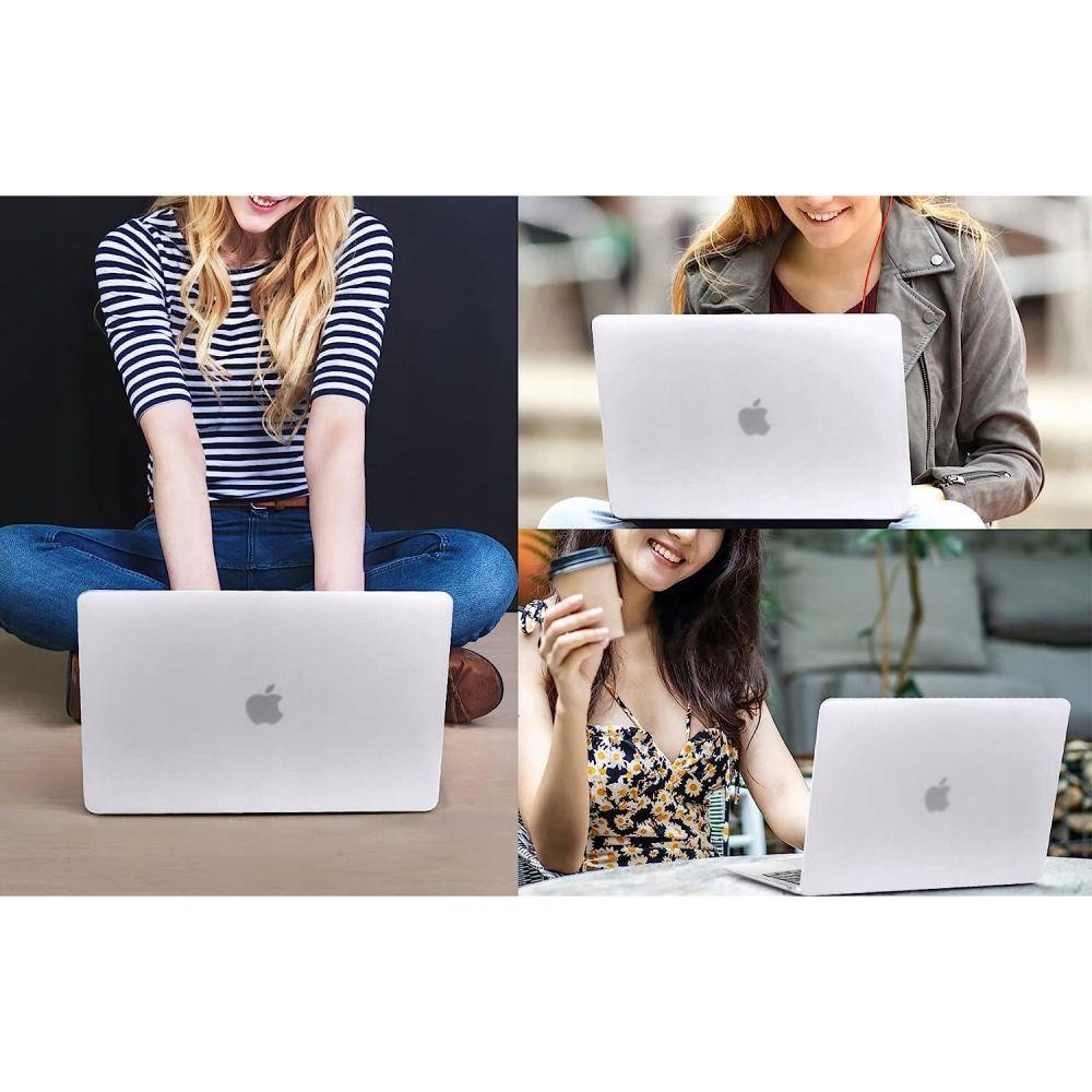 Carcasa laptop Tech-Protect Smartshell compatibila cu MacBook Air 15 inch 2023/2024 Matte Clear
