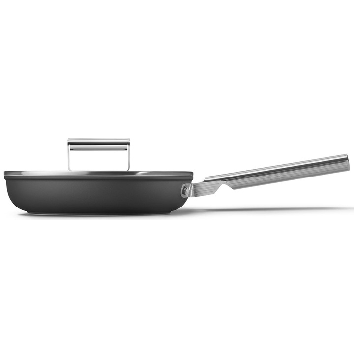 Тиган Smeg CKFF2801BLM, Обем 2.7 л., Диаметър 28 см, Черен