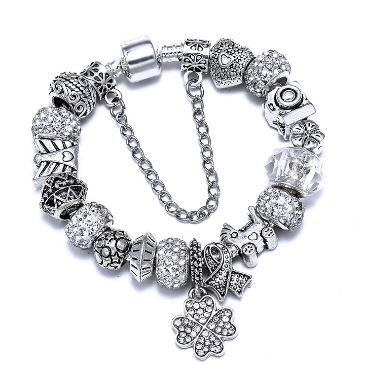 Дамска гривна с 18 талисмана, модел във формата на детелина с камъни циркон, сребърно покритие, закопчаване с клипс, размер 19 см, Tessero, Сребрист