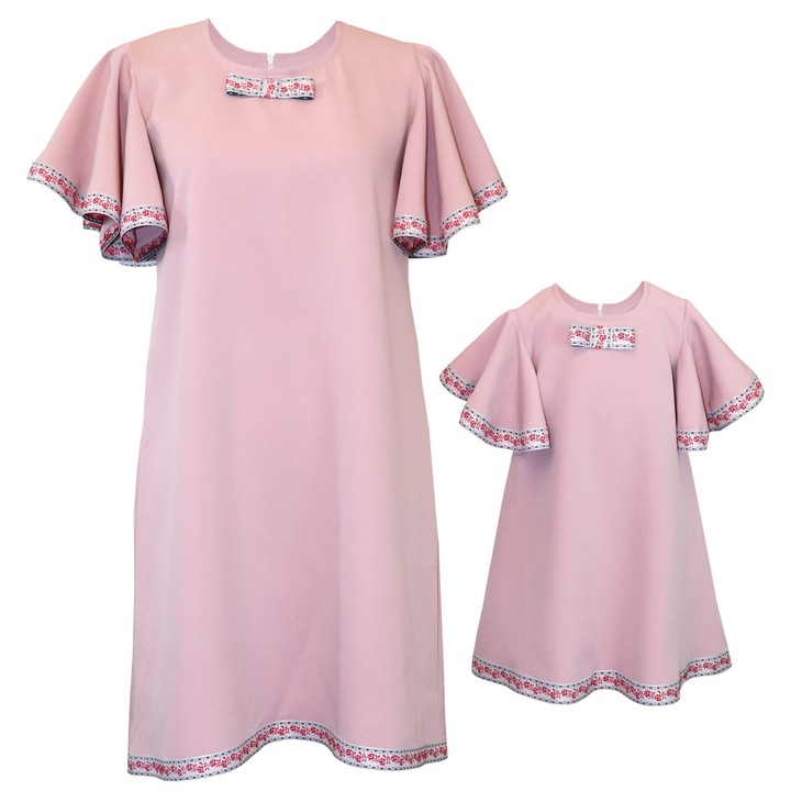 Set mama/fiica, rochii roz cu motive traditionale, marimea S + 7/8 ani