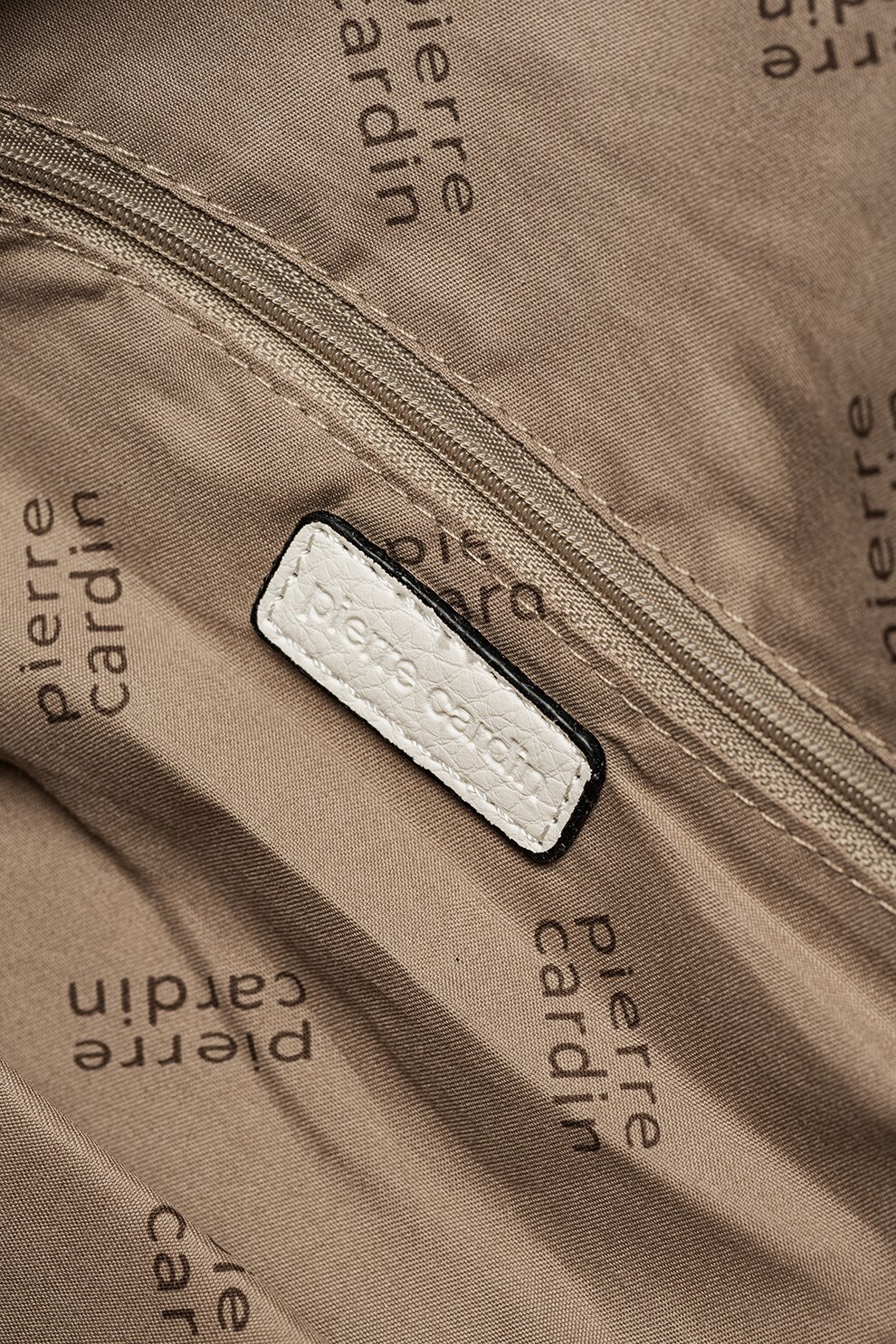 Pierre Cardin, Раница с метални нитове, Бял - eMAG.bg