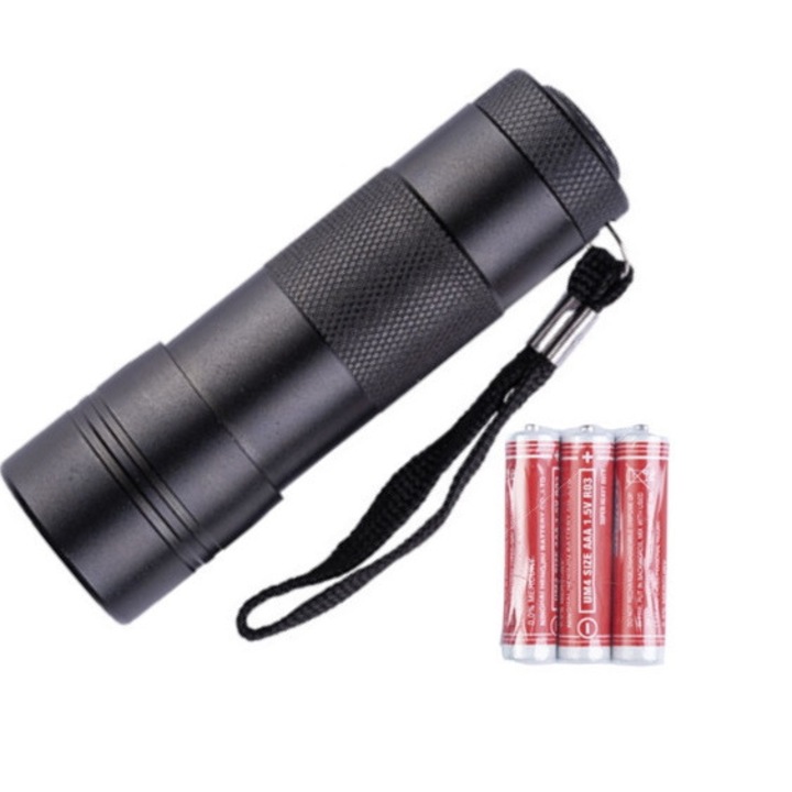 Комплект фенер с 3 батерии, MIL-TEC, черен, 1W, LED