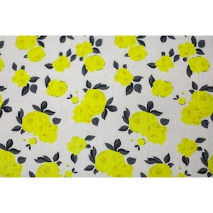 Material textil Voal imprimat, Imprimeu Uni, 150 x 100 cm, Alb cu flori Galbene