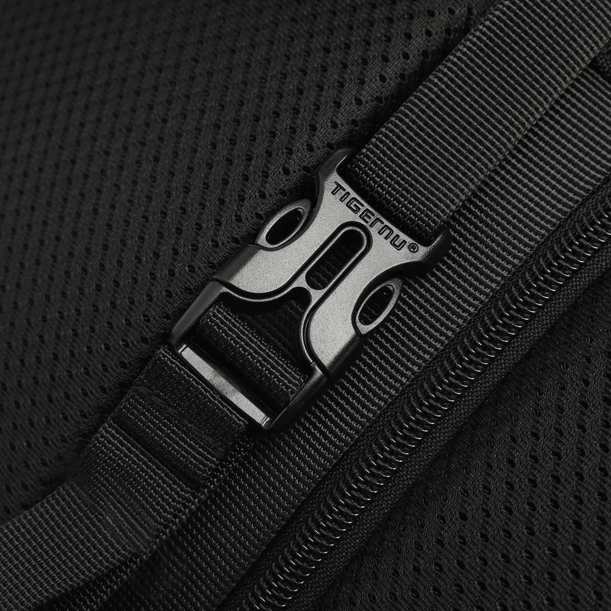 Rucsac laptop 15.6" smart business, impermeabil, cu buzunar laptop antisoc, Tigernu, 43.5x30x21 cm, Negru