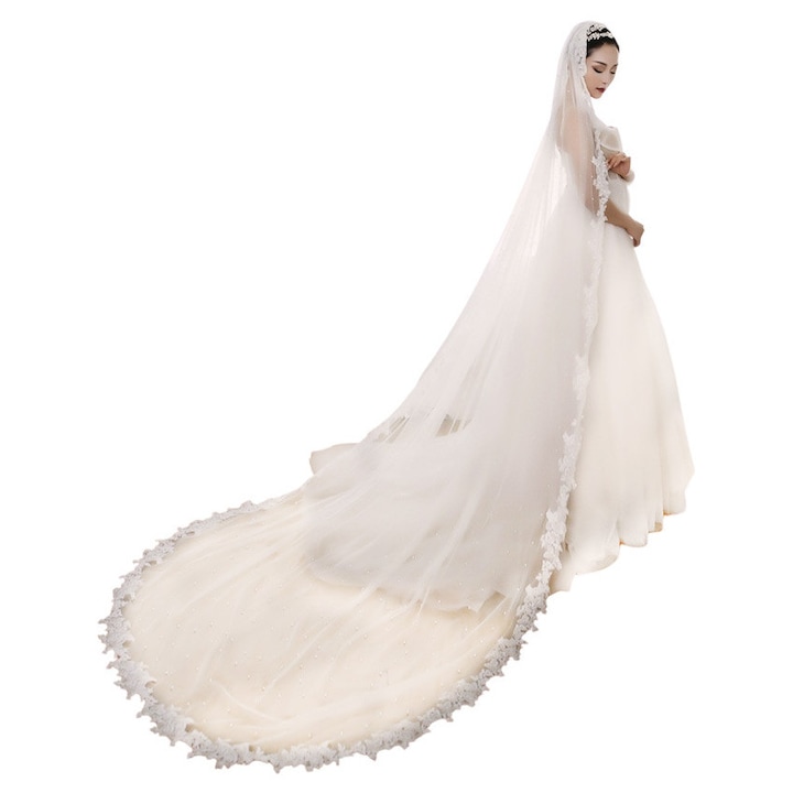 Voal de mireasa stil Catedrala, cu bordura din dantela florala cusuta V82 Ivoire