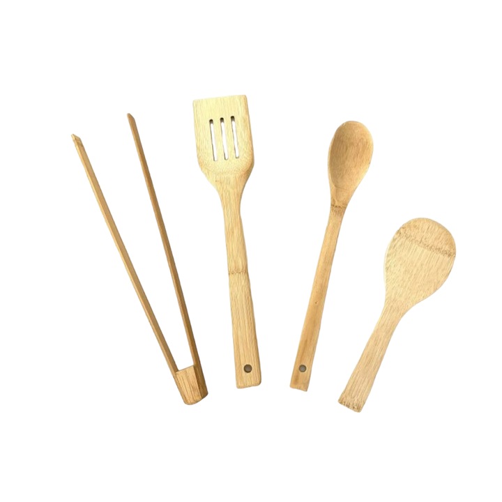 Set 4 ustensile din lemn de bambus ecologic, 2 linguri rotunjite, 1 spatula gaurita, 1 cleste pentru a fi folosite in bucatarie