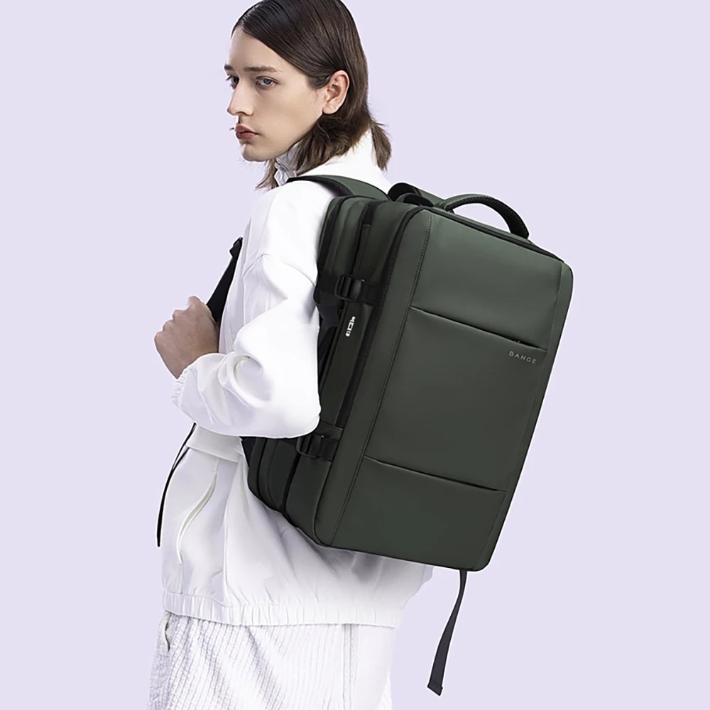 Rucsac laptop 15.6", pentru calatorii, impermeabil, expandabil pana la 37 L, cu port de incarcare USB, BANGE, 44x30x16 cm, Verde