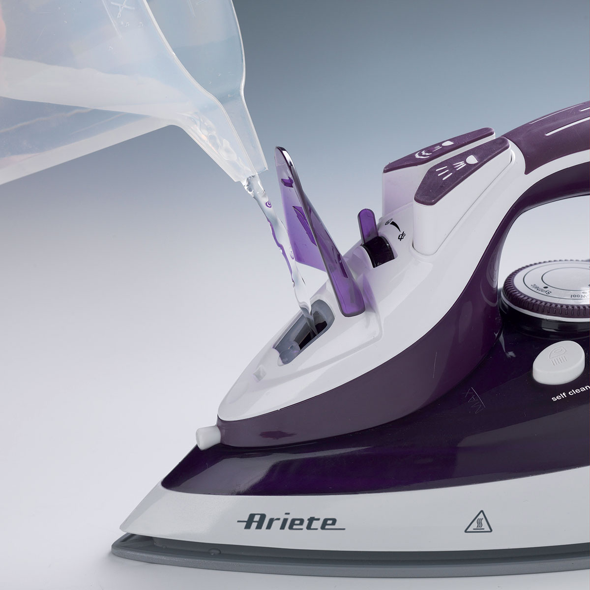 Fier de calcat cu abur, Ariete, 6243, talpa ceramica, 2200 W, Violet/Alb