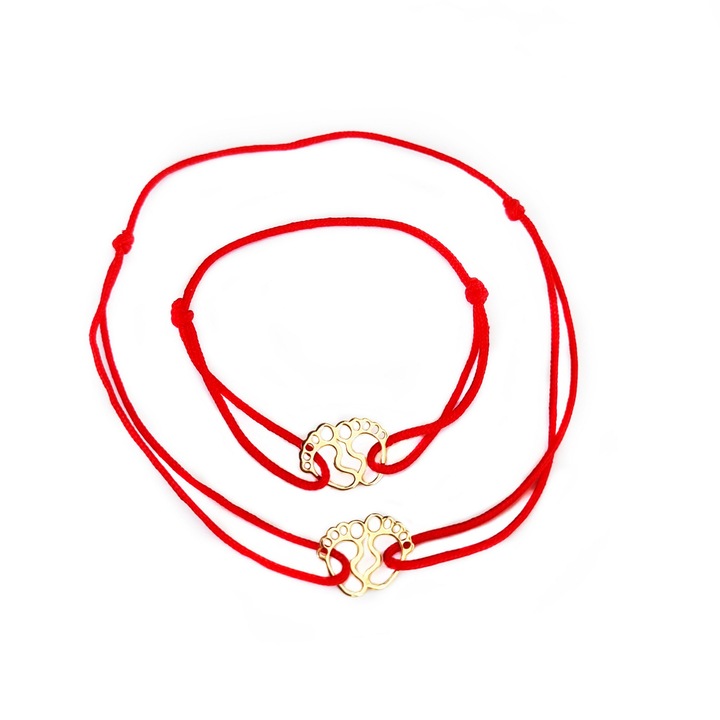 Set 2 Bratari Mama si bebe din aur 14k cu charm talpite, reglabile din snur rosu de matase lucrate 100% manual