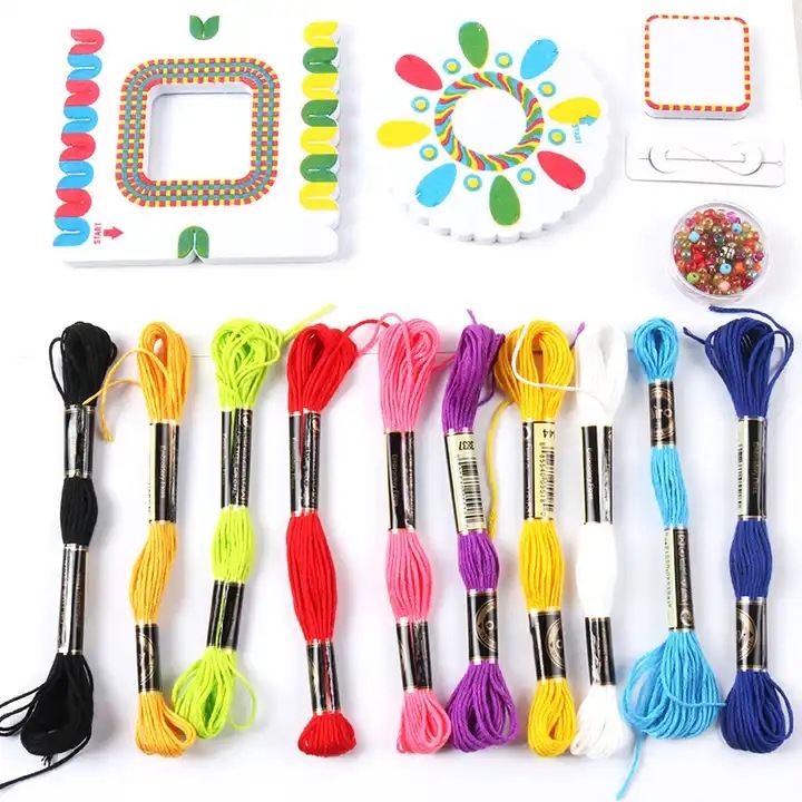 Set de creatie, 2 stiluri pentru 10 bratari, cu margele si snur, Multicolor, 8 ani +