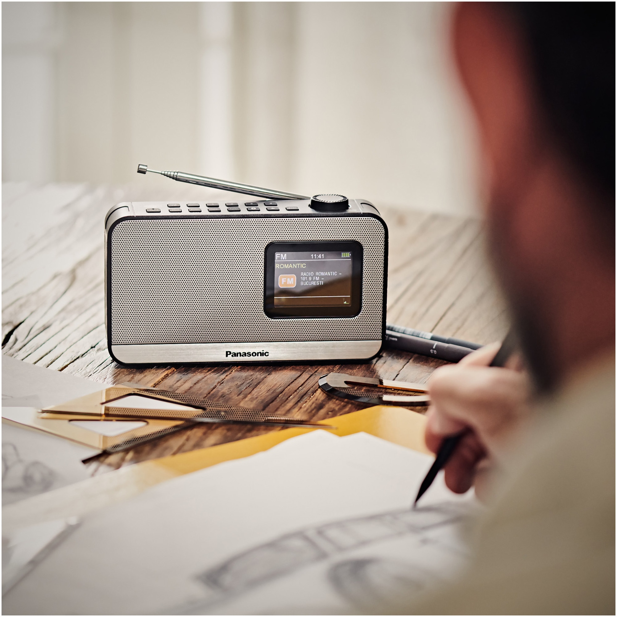 Radio portabil Panasonic RF-D15EG-K, FM, DAB+, Bluetooth, functie