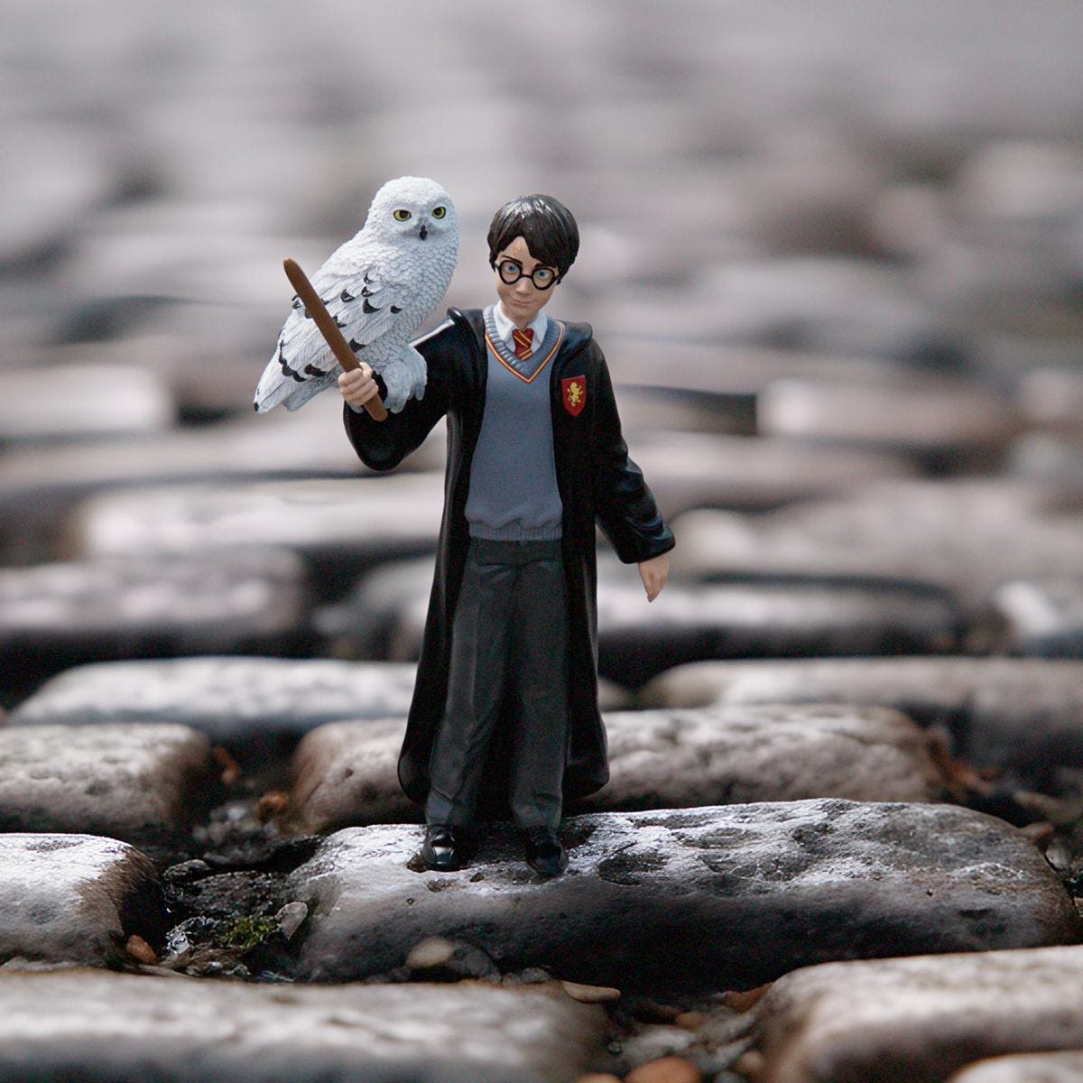 Schleich Wizarding World™ of Harry Potter - Juego de 2 piezas con figuras  coleccionables de Harry Potter™ y Hedwig™ para niños a partir de 6 años