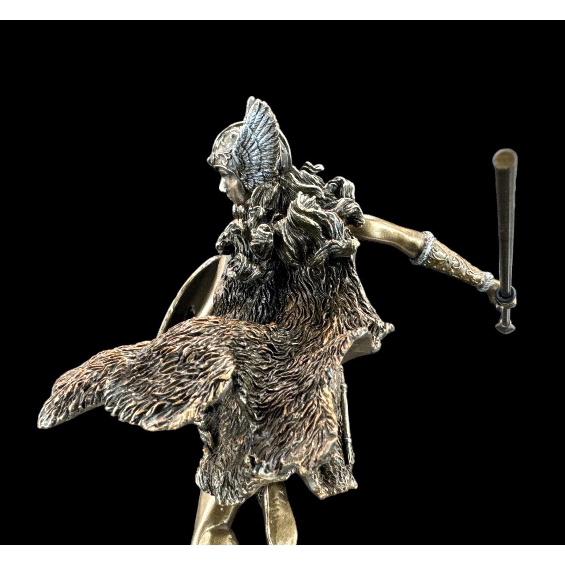 Figurina, Valkyrie Nordica cu Sulita si Scut, din Rasina
