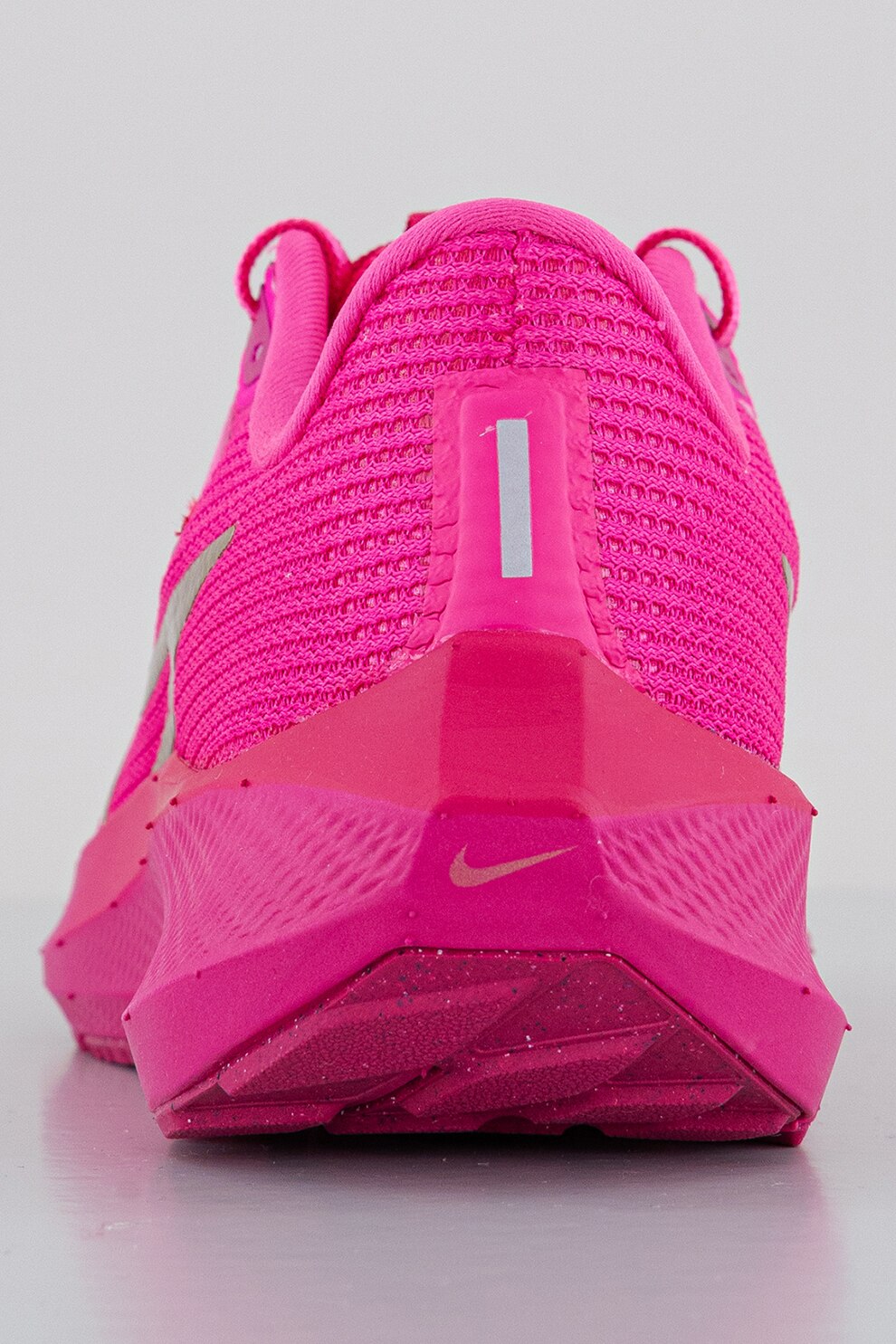 Pink nike best sale air zoom pegasus