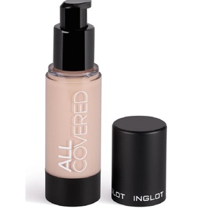 Fond de ten si baza de machiaj