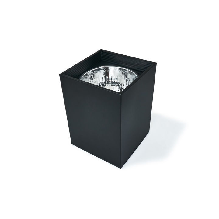 Плафон монтиран на квадратна повърхност E27 K17, черен