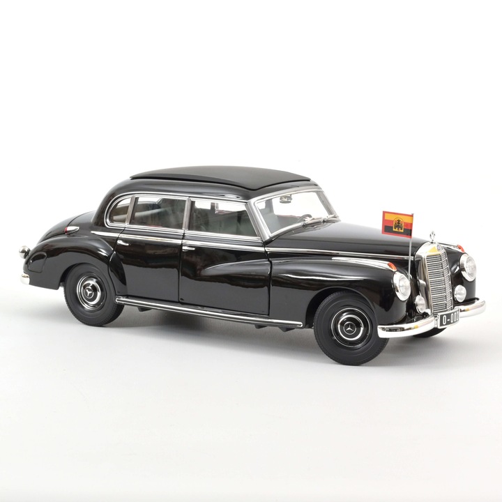 Mercedes-Benz 300 Konrad Adenauer (1955) 1:18 Norev autómodell