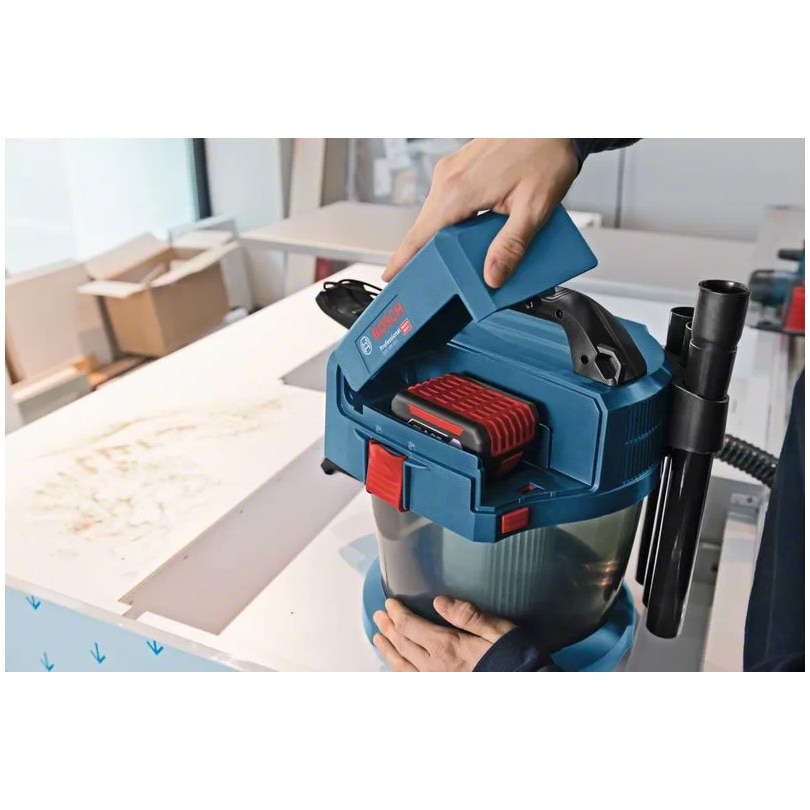 Aspirator cu filtrare prin apa, Bosch, 18V, Capacitate rezervor apa 6 l, Albastru