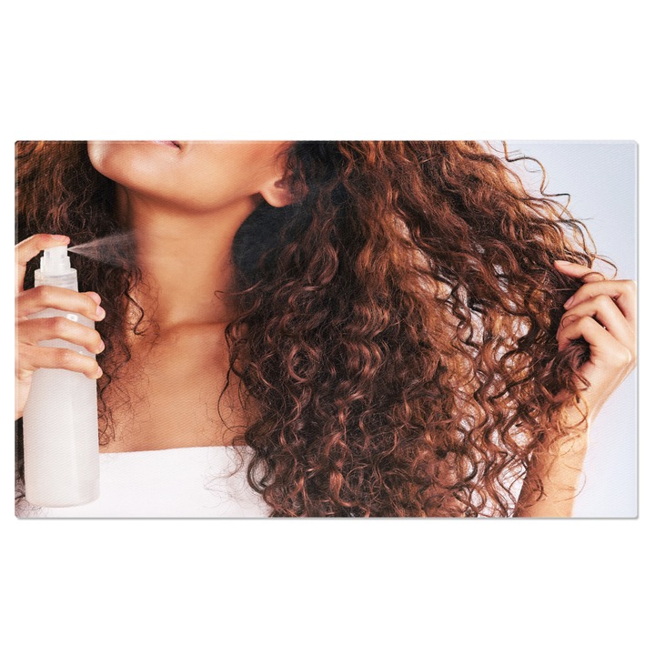 Картина на платно - стил и красота, фиксатор за коса, млада жена, модел в студио 120x80CM