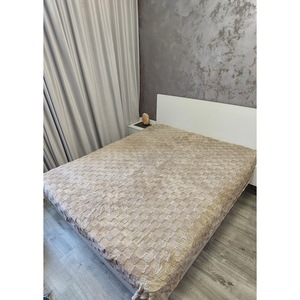 Ágytakarók és plédek