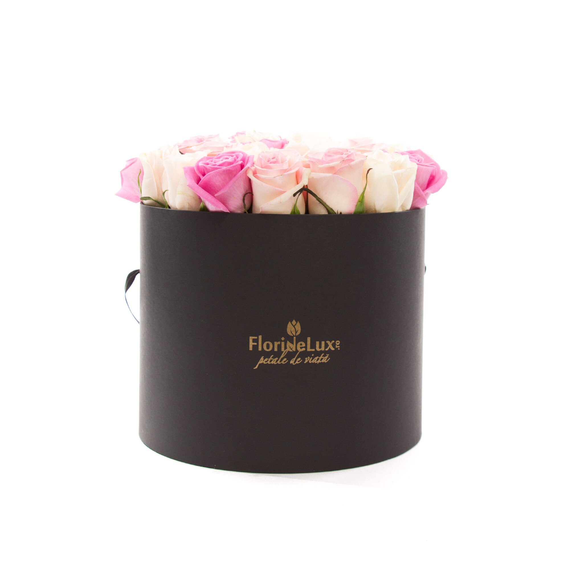 Cutie 27 trandafiri nuante de roz