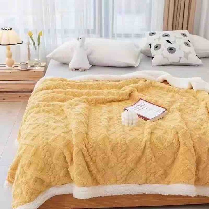Одеяло с козина за двама души Jojo Home, Модел трико, 200x230см, Жълто