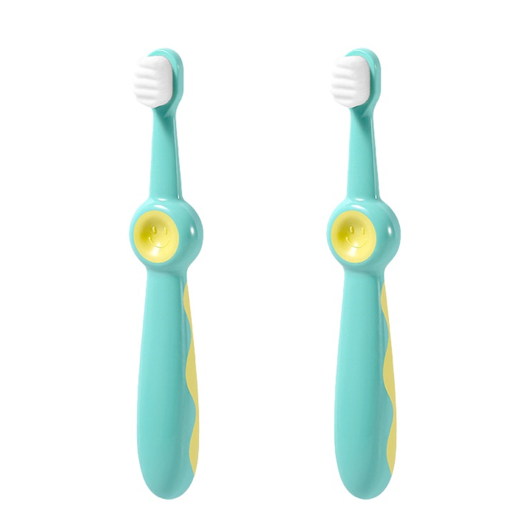 Klasszikus gyerekfogkefe, puha sörték, strapabíró nyél, 3. stílus