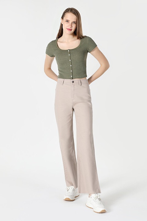 Бежов дамски панталон, Бежов