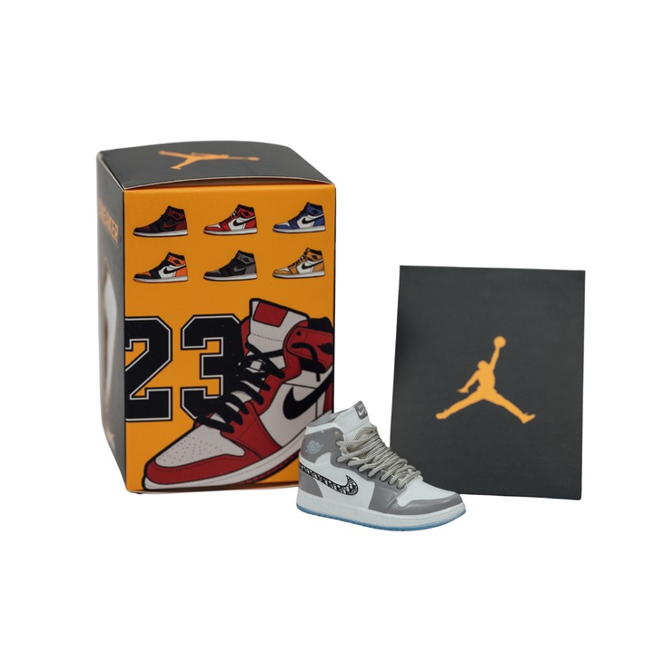 Odorizant masina model 2023 Sneaker Nike Air Jordan 1 Retro High Dior Edition, Parfum rezerva cu pipeta 5ml, ABS plastic, Handmade, Aroma New Car