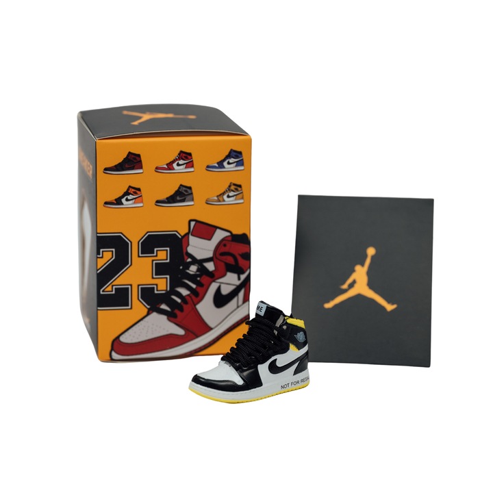 Odorizant masina model 2024 Sneaker Nike Air Jordan 1 High NotForResale Edition, Parfum rezerva cu pipeta 5ml, ABS plastic, Handmade, Aroma Bubble Gum