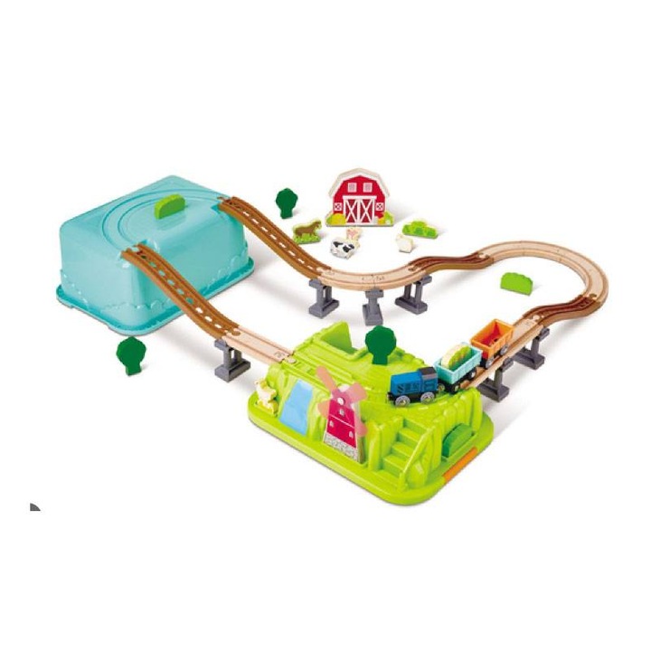 Set de joaca pentru copii, Hape, Farmyard Train, 40 piese