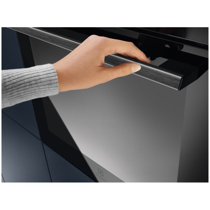 Cuptor incorporabil Electrolux EOD5H70BZ, Electric, 65 l, AquaClean, 9 functii, Conectivitate Wi-fi, SteamBake, Grill, Clasa A, Negru