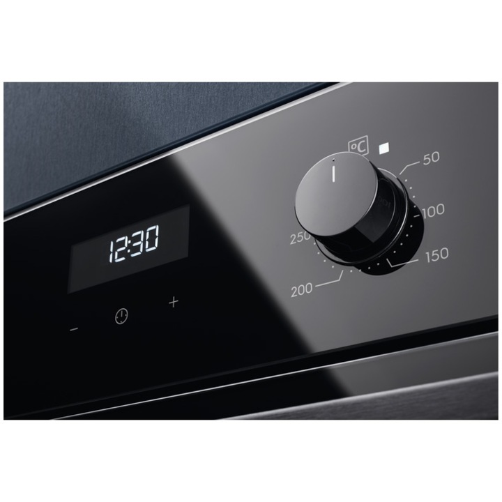 Cuptor incorporabil Electrolux EOD5H70BZ, Electric, 65 l, AquaClean, 9 functii, Conectivitate Wi-fi, SteamBake, Grill, Clasa A, Negru