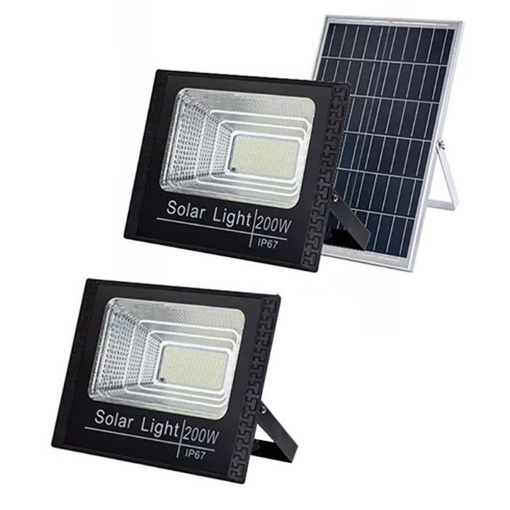 Set 2 proiectoare LED 200W, cu panou solar, senzor lumina