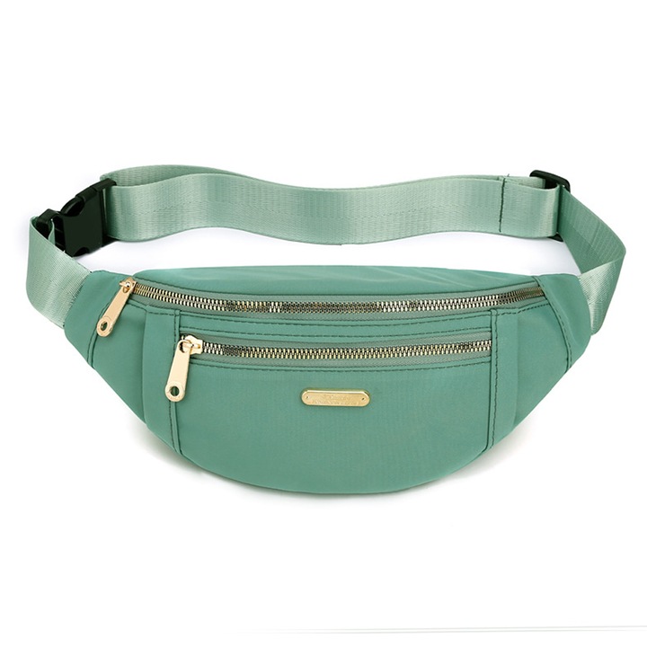 Vízálló sporttáska állítható pánttal, 30x15cm