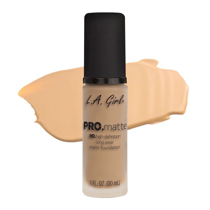 Fond de ten cu putere mare de acoperire si finish mat L.A.Girl PRO Matte Ultra Mat Bisque, 30ml