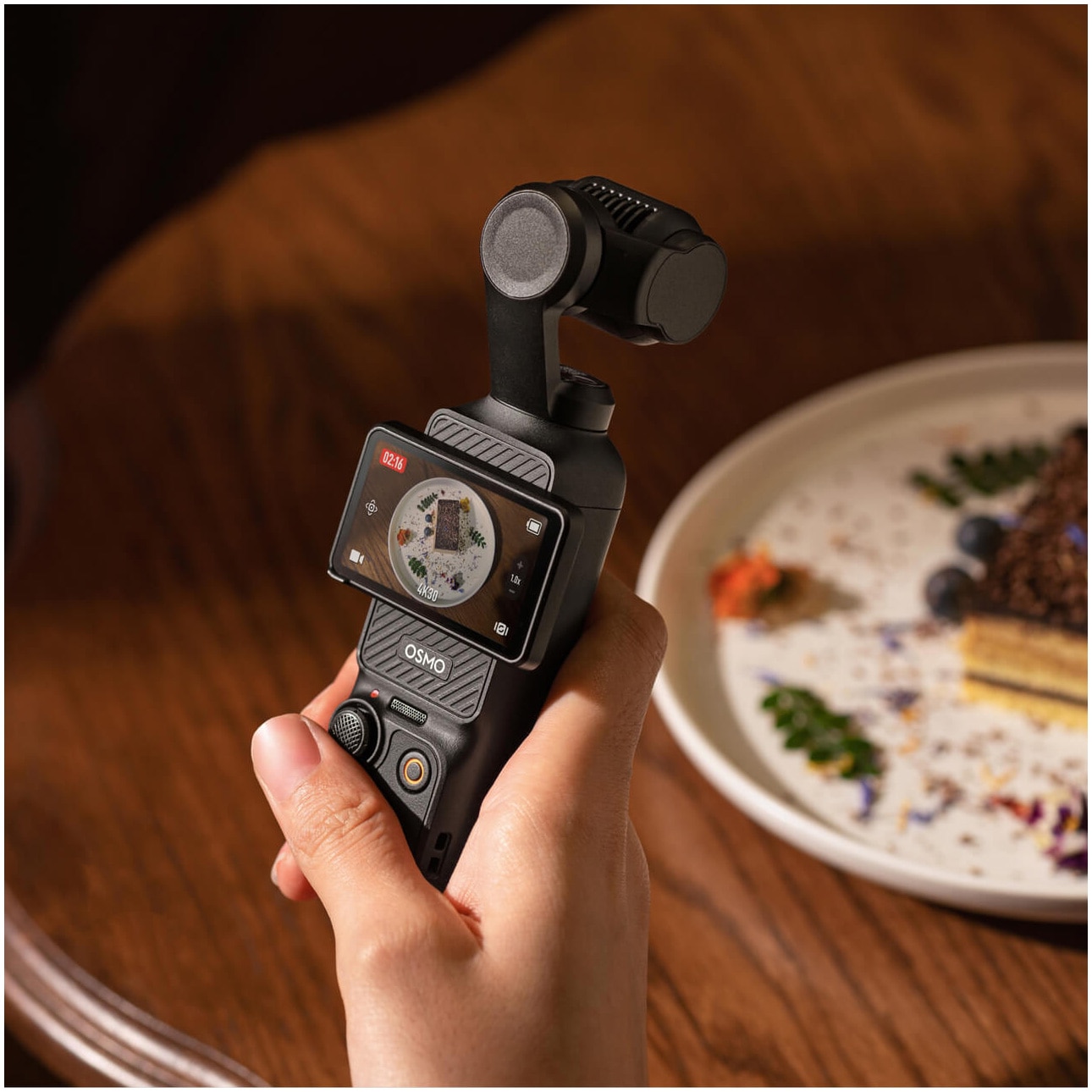 Camera video sport DJI Osmo Pocket 3, Creator Combo - eMAG.ro