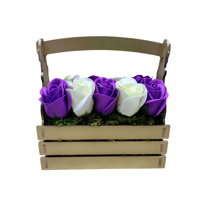 Cos din lemn ornamental auriu multiform conturat model cu maner - Decorat cu flori de sapun parfumati mov inchis si alb fara mesaj