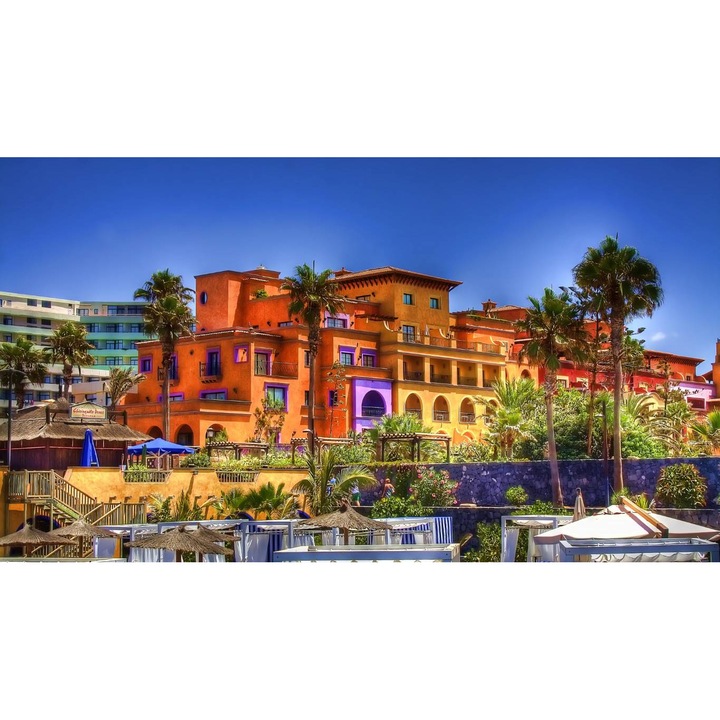 PVC öntapadós tapéta - Hotel On The Beach, 100 x 150 cm