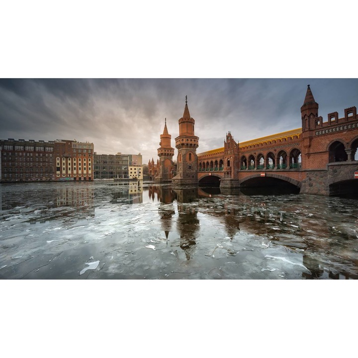 PVC öntapadó tapéta - Az Oberbraum híd képe, 100 x 150 cm