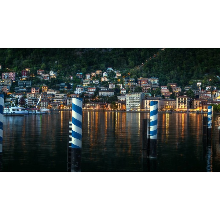 Fototapet autoadeziv PVC - Lacul Como Si Orasul, 180 x 240 cm