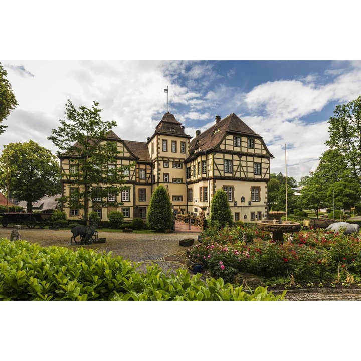 PVC öntapadó tapéta - Wasserschloss Heerse Museum, 100 x 150 cm