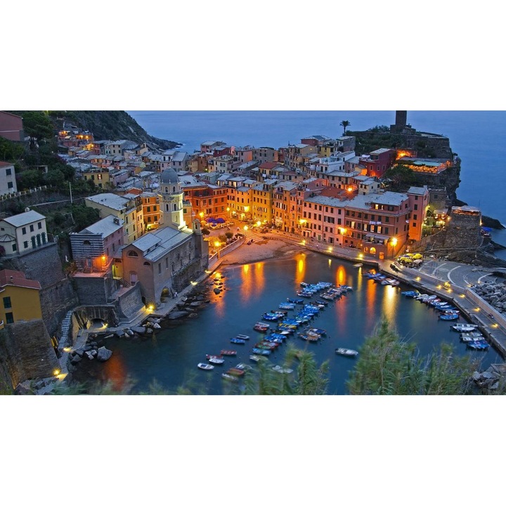 Fototapet autoadeziv PVC - Oras Italian La Lasarea Serii, 160 x 240 cm