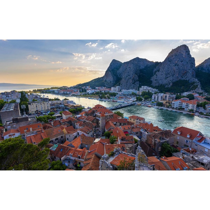 Öntapadó PVC tapéta - Hegyi táj Vízközeli, 100 x 150 cm