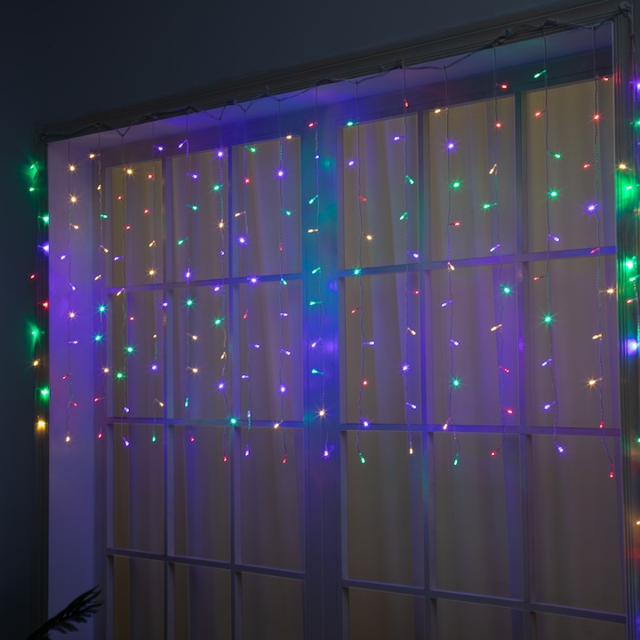 Instalatie de Craciun tip Perdea luminoasa, 8 jocuri de lumini, 2 m x 1 m, 120 Leduri, Multicolor, Cablu Transparent, interconectabila, prelungitor 1.5 m, Exterior / Interior