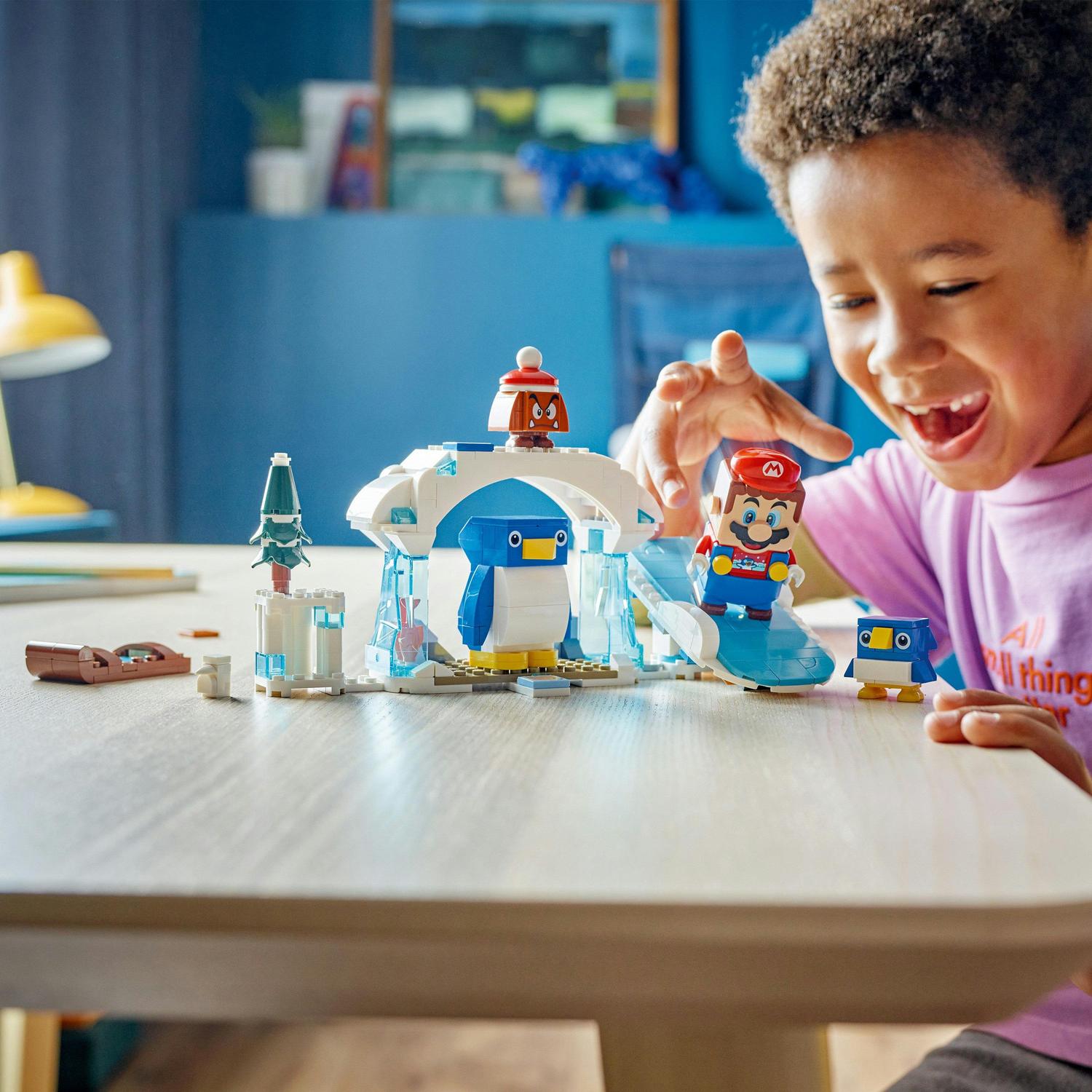 LEGO® SUPER MARIO™ - Set de extindere - Aventura in zapada a