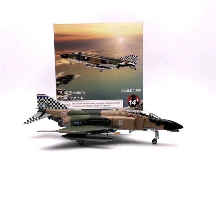 Модел на изтребител McDonnell Douglas F-4 Phantom II, метал, 18 см, мащаб 1:100