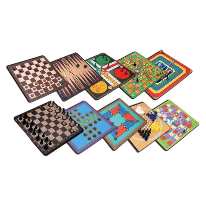 Set 100 de jocuri clasice Shopiens® precum table, sah, dame, serpi si scari, nu te supara frate