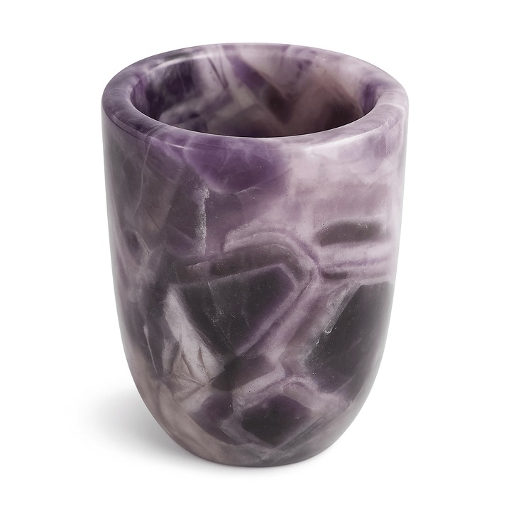 Pahar din Cristal de Ametist Chevron Sculptat Manual Capacitate de 100ml Experienta Spirituala in Fiecare Inghititura