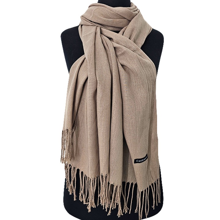 Шал Belladona, изработен от тънка материя, с ресни и емблема, Бежов, 180x65